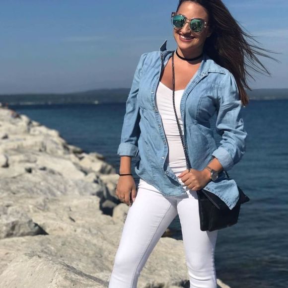 Meet your Posher, Rachelle - Picture 1 of 1